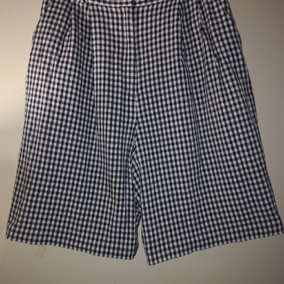 CLEARANCE - Cargos Shorts - Picture 2 of 3